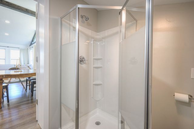 7 Roberts Ln, Lebanon, TN 37087