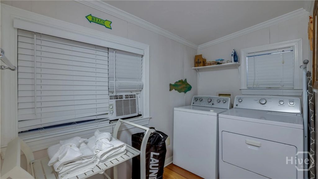 Image 10 of property listing at 15 15th Street, Tybee Island, GA 31328