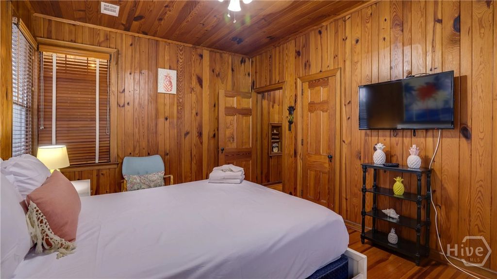 Image 15 of property listing at 15 15th Street, Tybee Island, GA 31328
