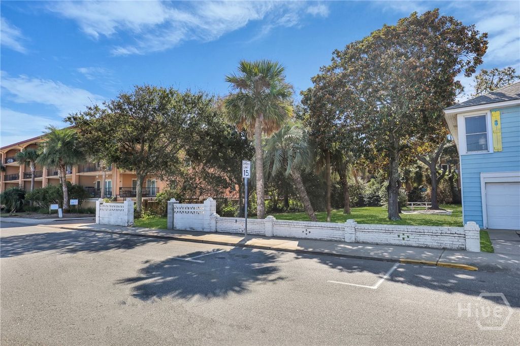 Image 27 of property listing at 15 15th Street, Tybee Island, GA 31328