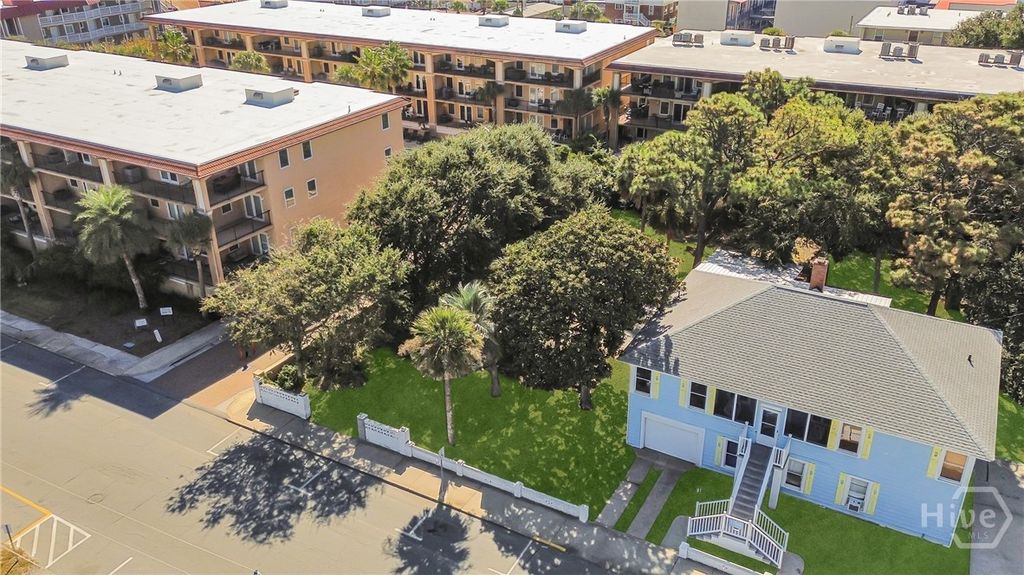Image 37 of property listing at 15 15th Street, Tybee Island, GA 31328
