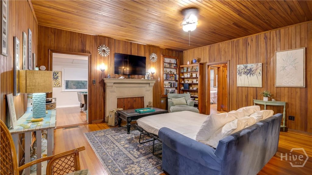 Image 4 of property listing at 15 15th Street, Tybee Island, GA 31328