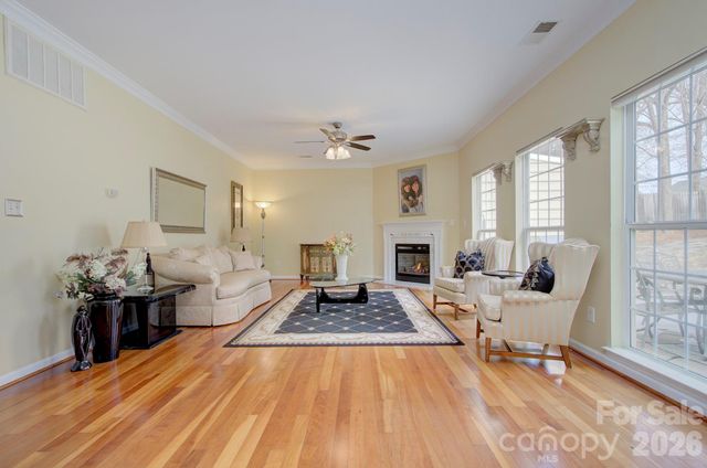 5361 Cambridge Bay Drive, Charlotte, NC 28269