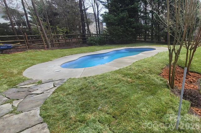 5361 Cambridge Bay Drive, Charlotte, NC 28269