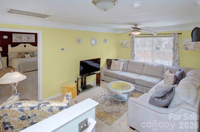 5361 Cambridge Bay Drive, Charlotte, NC 28269