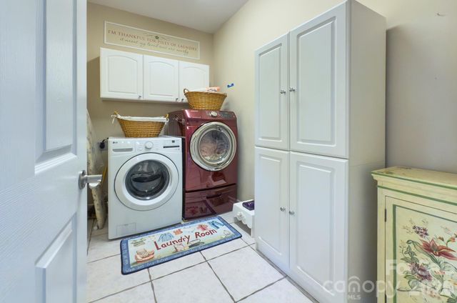 5361 Cambridge Bay Drive, Charlotte, NC 28269