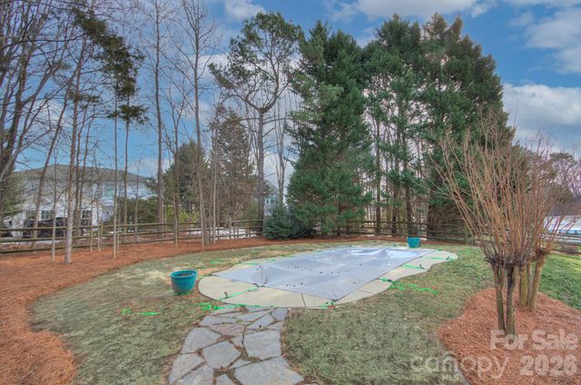 5361 Cambridge Bay Drive, Charlotte, NC 28269