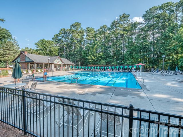 5361 Cambridge Bay Drive, Charlotte, NC 28269