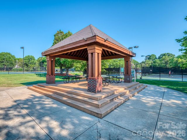 5361 Cambridge Bay Drive, Charlotte, NC 28269