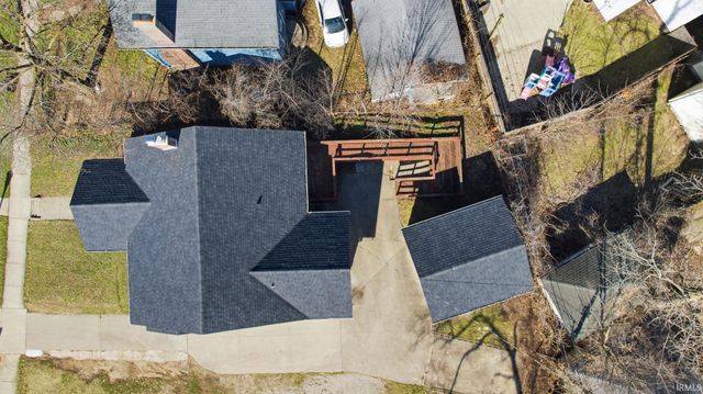 1238 Diamond Avenue, South Bend, IN 46628