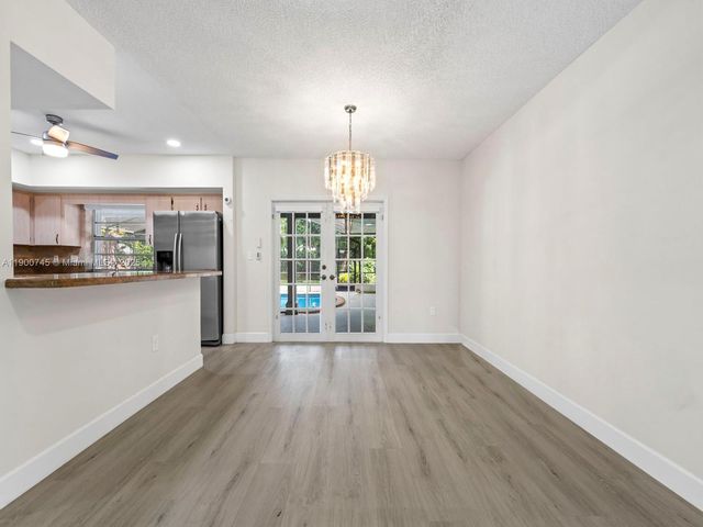 17223 SW 87th Ave, Palmetto Bay, FL 33157