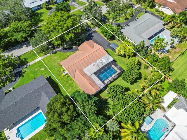 17223 SW 87th Ave, Palmetto Bay, FL 33157