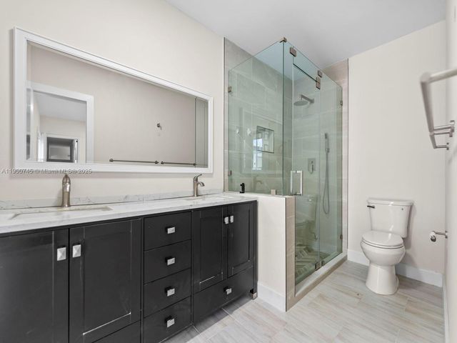 17223 SW 87th Ave, Palmetto Bay, FL 33157