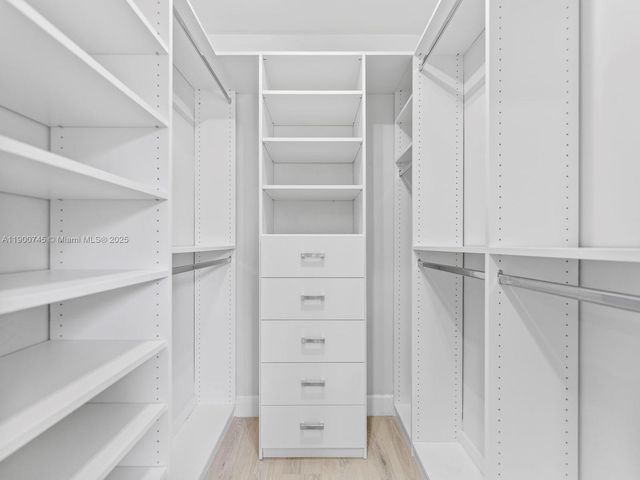 17223 SW 87th Ave, Palmetto Bay, FL 33157