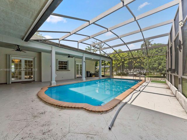 17223 SW 87th Ave, Palmetto Bay, FL 33157