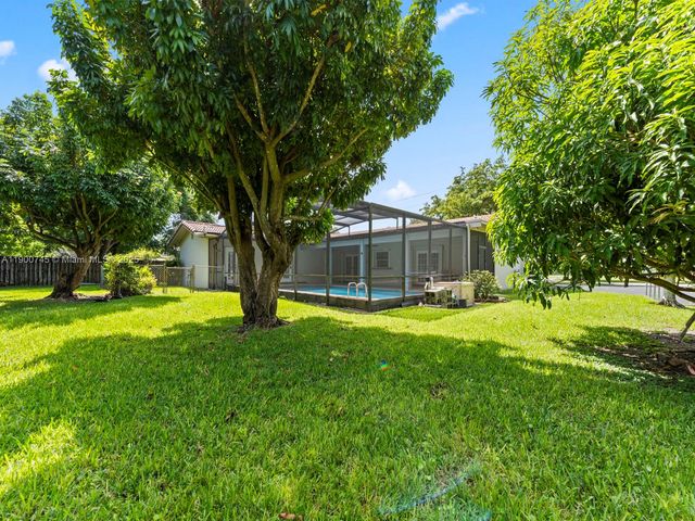 17223 SW 87th Ave, Palmetto Bay, FL 33157