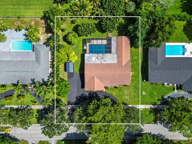 17223 SW 87th Ave, Palmetto Bay, FL 33157