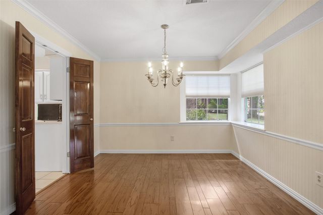 711 Rosewood Drive, Shenandoah, TX 77381