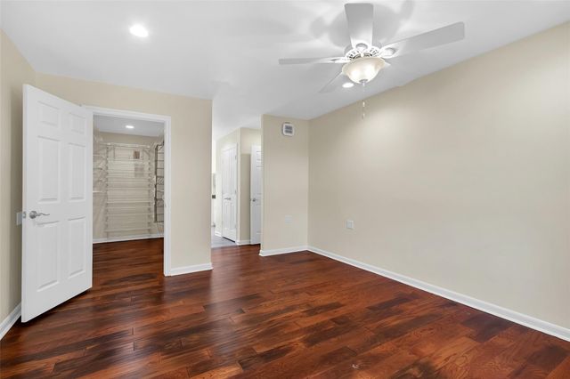 711 Rosewood Drive, Shenandoah, TX 77381