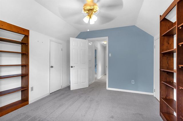 711 Rosewood Drive, Shenandoah, TX 77381