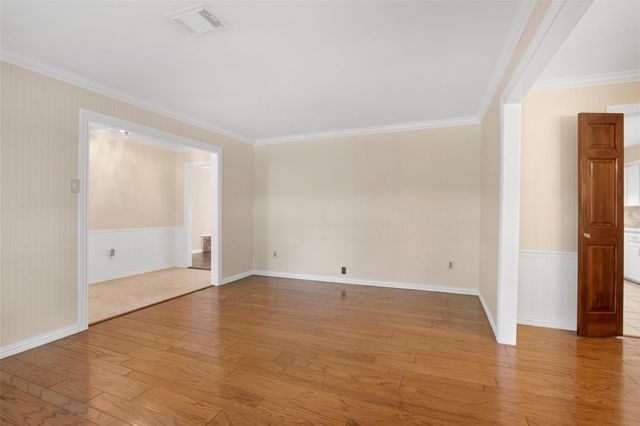 711 Rosewood Drive, Shenandoah, TX 77381