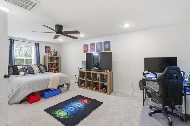 411 2nd Ave, S, Loretto, TN 38469