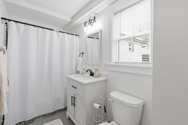 411 2nd Ave, S, Loretto, TN 38469