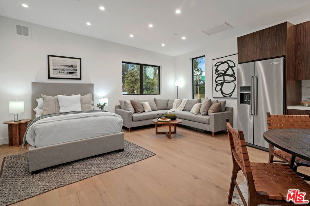 2352 Riverside Drive, Los Angeles, CA 90039