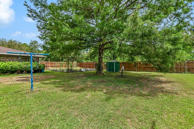 407 Hill ST, Smithville, TX 78957