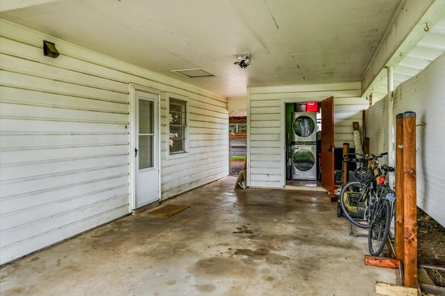 407 Hill ST, Smithville, TX 78957