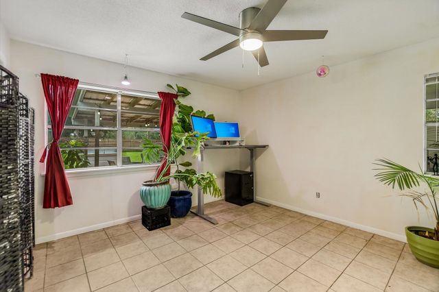 407 Hill ST, Smithville, TX 78957