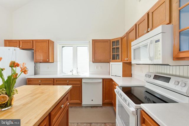 14 NORWOOD LN, Fredericksburg, VA 22406