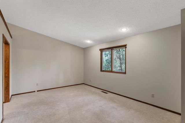 15010 E Shelly Ct, Veradale, WA 99037