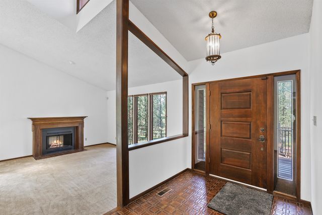 15010 E Shelly Ct, Veradale, WA 99037