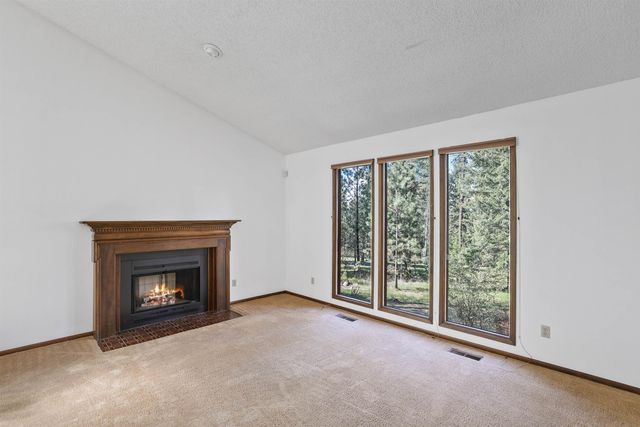 15010 E Shelly Ct, Veradale, WA 99037