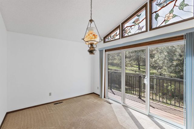 15010 E Shelly Ct, Veradale, WA 99037
