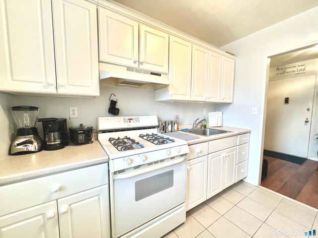 39 Glenbrook Road 5L, Stamford, CT 06902