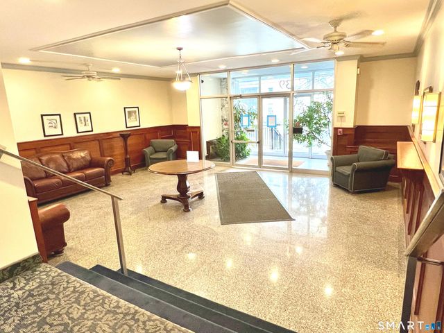 39 Glenbrook Road 5L, Stamford, CT 06902