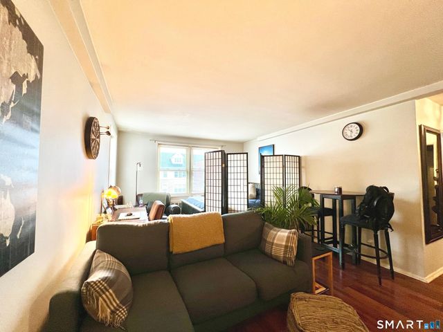 39 Glenbrook Road 5L, Stamford, CT 06902