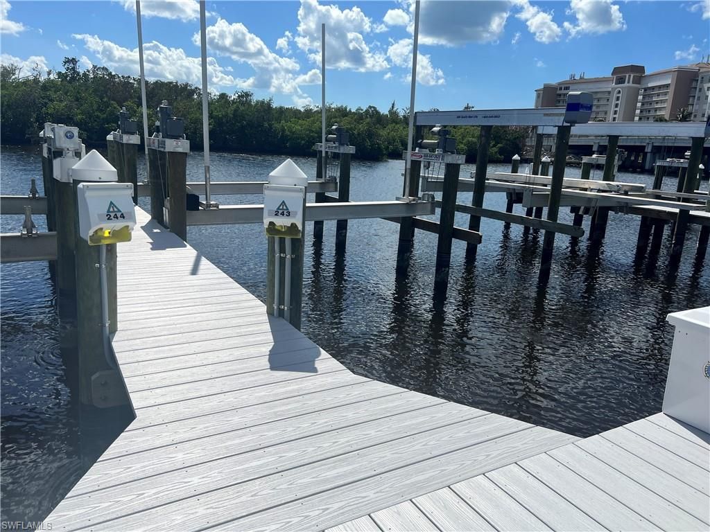 243D Wiggins Bay DR, NAPLES, FL 34110 — exterior