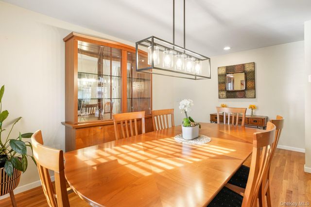 136 Edgewood Avenue, Thornwood, NY 10594