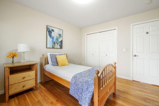 136 Edgewood Avenue, Thornwood, NY 10594