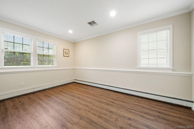 136 Edgewood Avenue, Thornwood, NY 10594