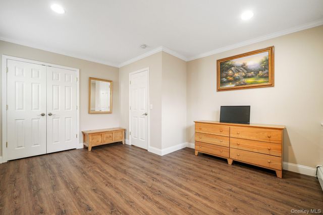 136 Edgewood Avenue, Thornwood, NY 10594