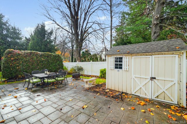 136 Edgewood Avenue, Thornwood, NY 10594