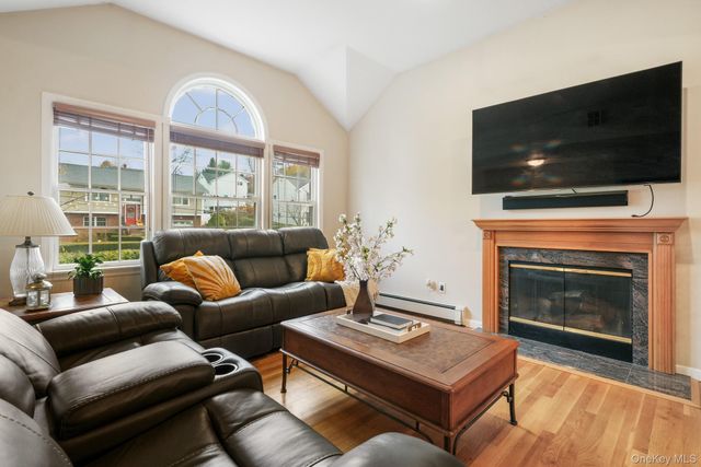 136 Edgewood Avenue, Thornwood, NY 10594