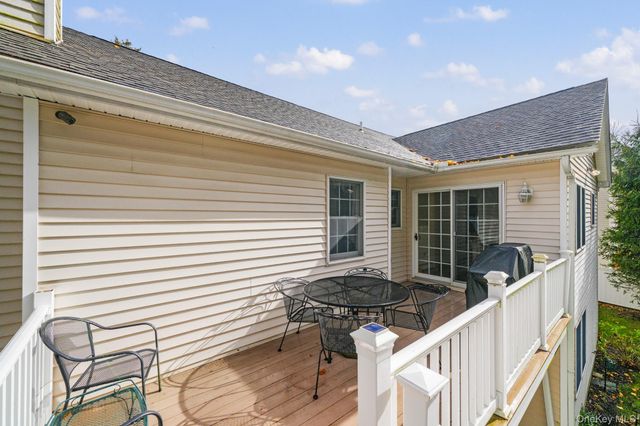 136 Edgewood Avenue, Thornwood, NY 10594