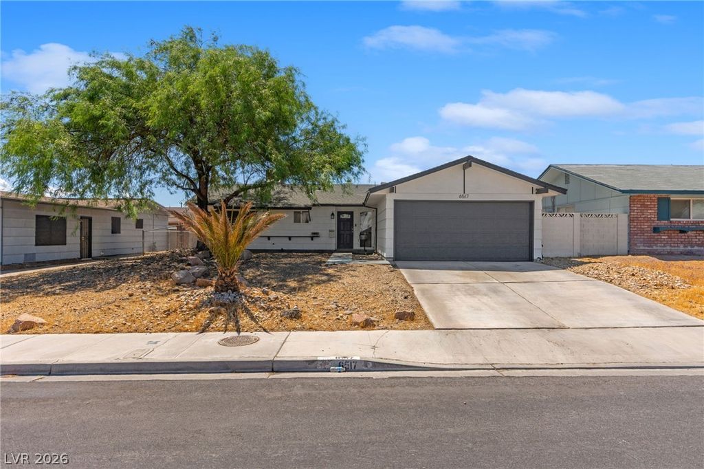 6517 Aberdeen Lane, Las Vegas, NV 89107 — exterior