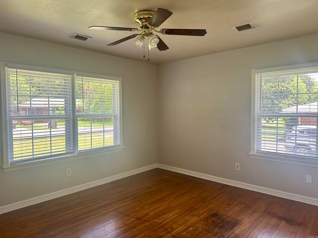 605 W Martin Street, Jacksonville, AR 72076