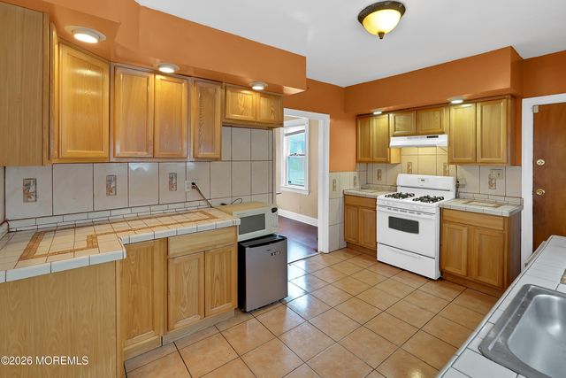 131-133 Underwood Street, Newark, NJ 07106